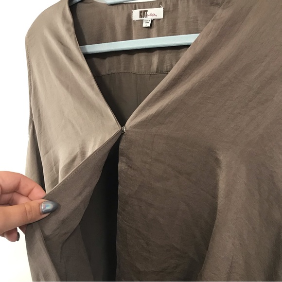 Kut from the Kloth Brown Drape Sleeveless Top - Picture 4 of 7